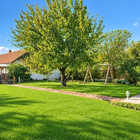 Villa Idill Vendeghaz *
